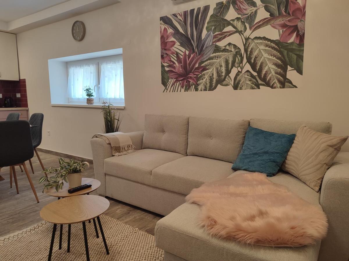 Voeroesko Apartmanhaz Balatonalmadi Luaran gambar