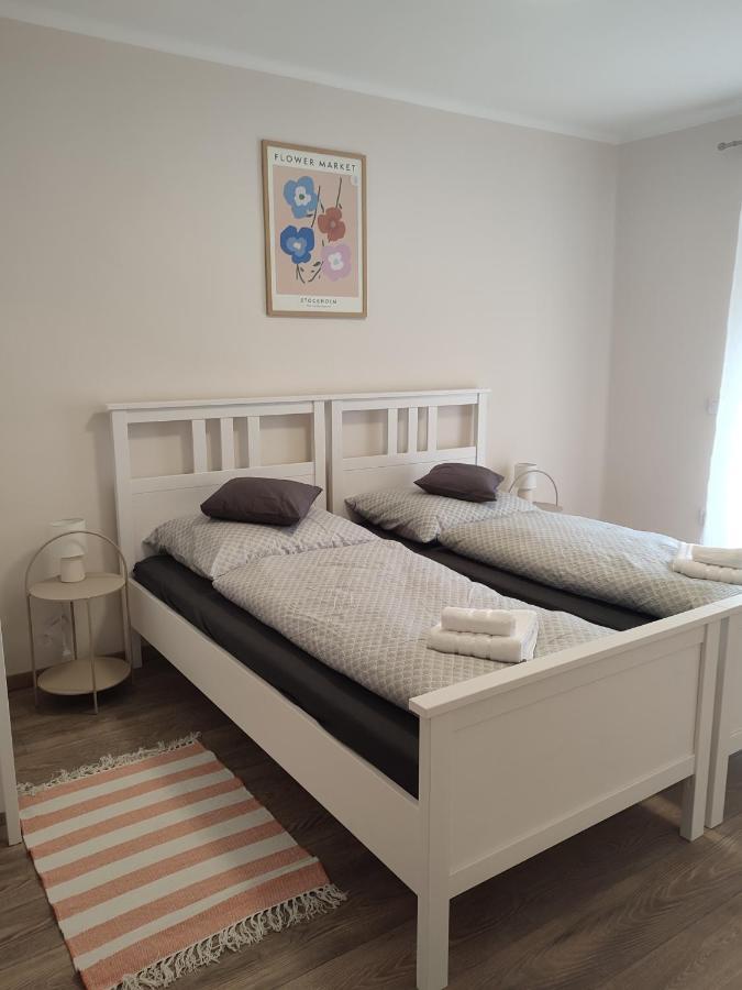 Voeroesko Apartmanhaz Balatonalmadi Luaran gambar