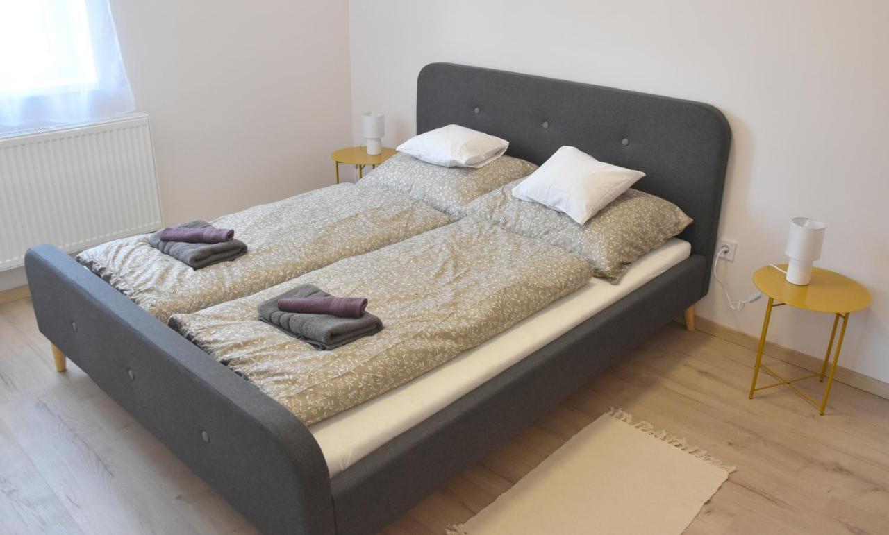 Voeroesko Apartmanhaz Balatonalmadi Luaran gambar