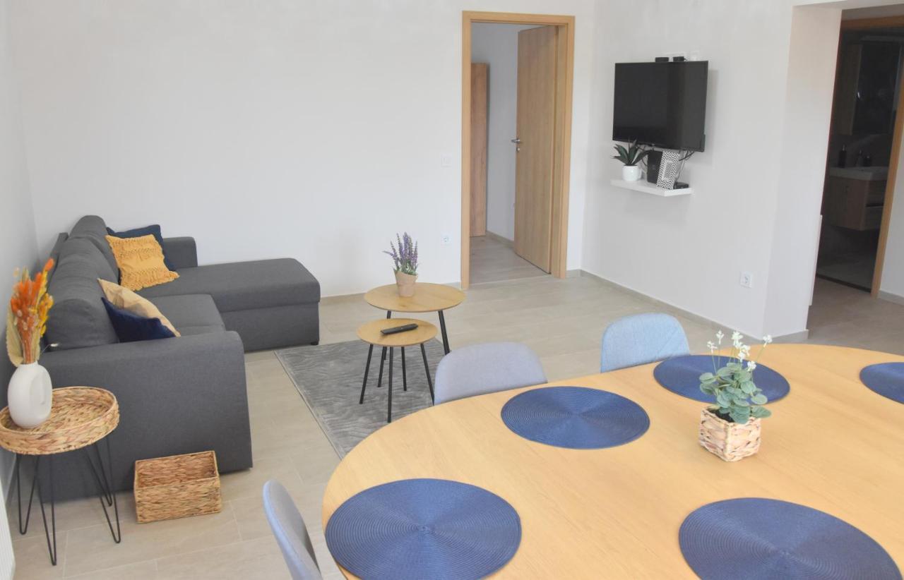 Voeroesko Apartmanhaz Balatonalmadi Luaran gambar