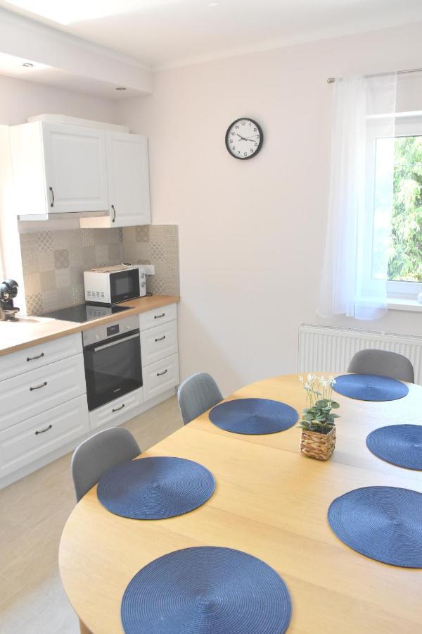 Voeroesko Apartmanhaz Balatonalmadi Luaran gambar