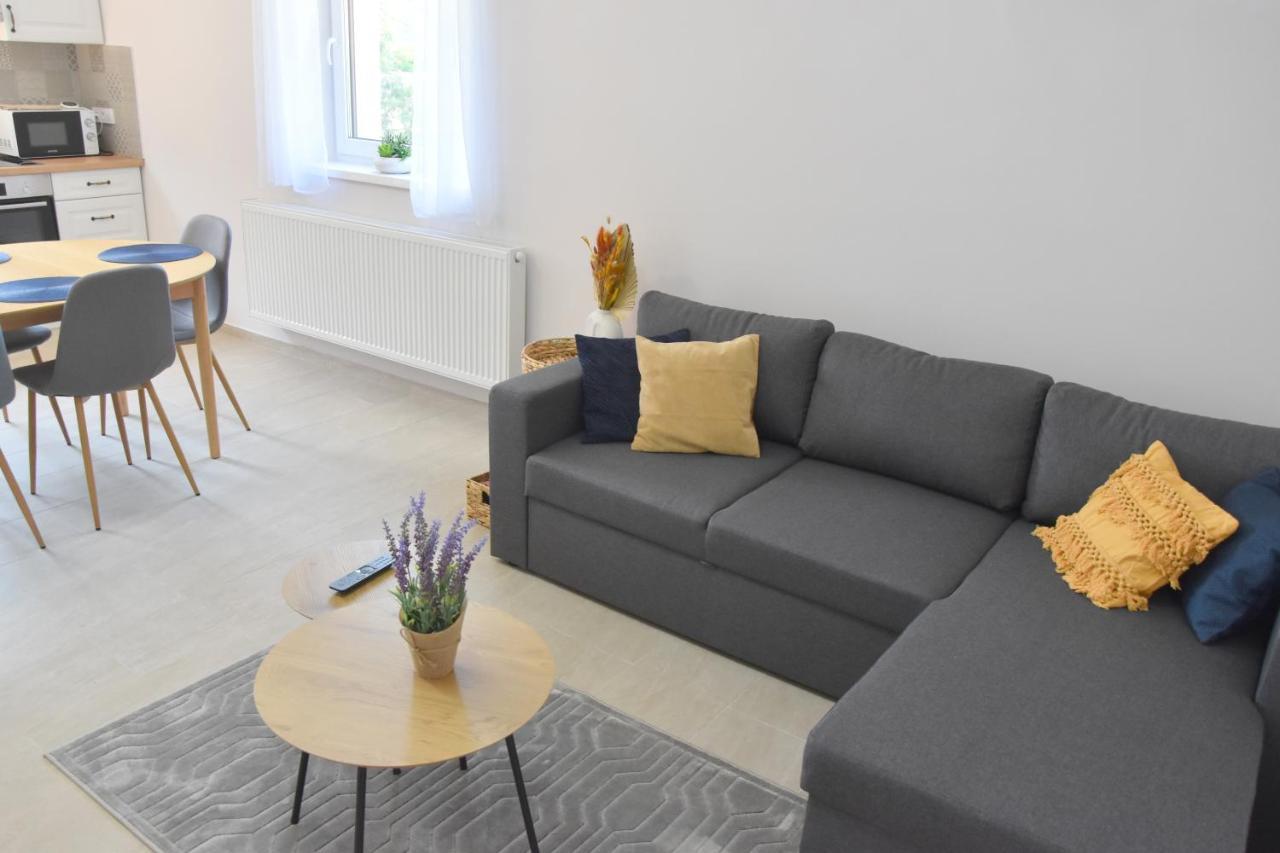 Voeroesko Apartmanhaz Balatonalmadi Luaran gambar